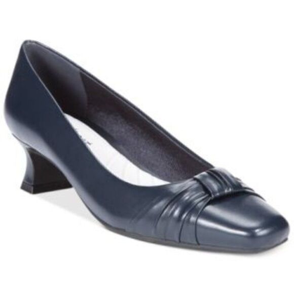 Easy Street Waive Pumps Black 6.5 NWT - Picture 1 of 2